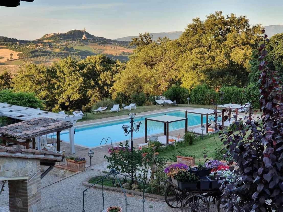 Апарт отель Residenza Collefiorito Тоди Экстерьер фото